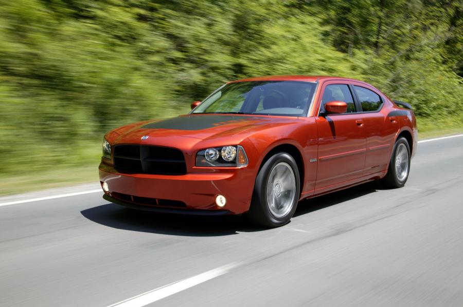  Dodge Charger Daytona R/T 2006 года  (фото 27 из 38)